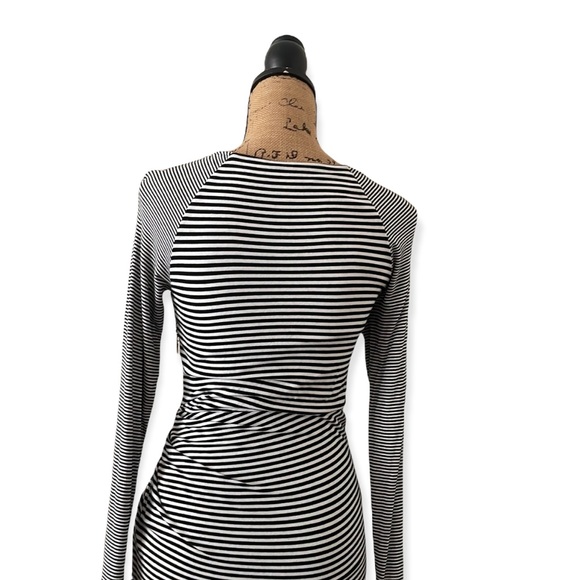 Banana Republic Black and White Striped LS Dress Size XS - Picture 4 of 5